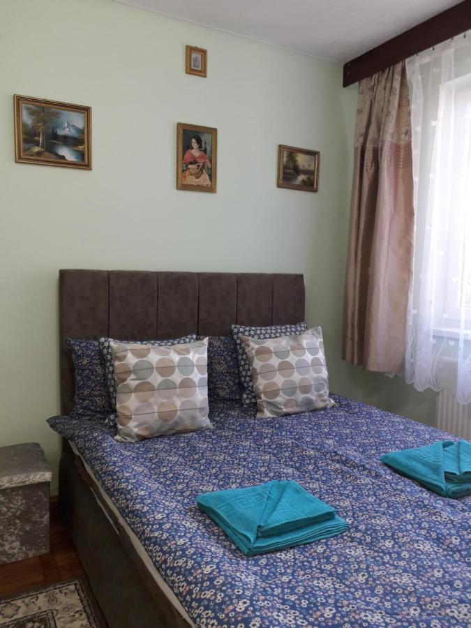 Cozy, Central 1-Bedroom Apartment In Timisoara, Romania Exterior photo