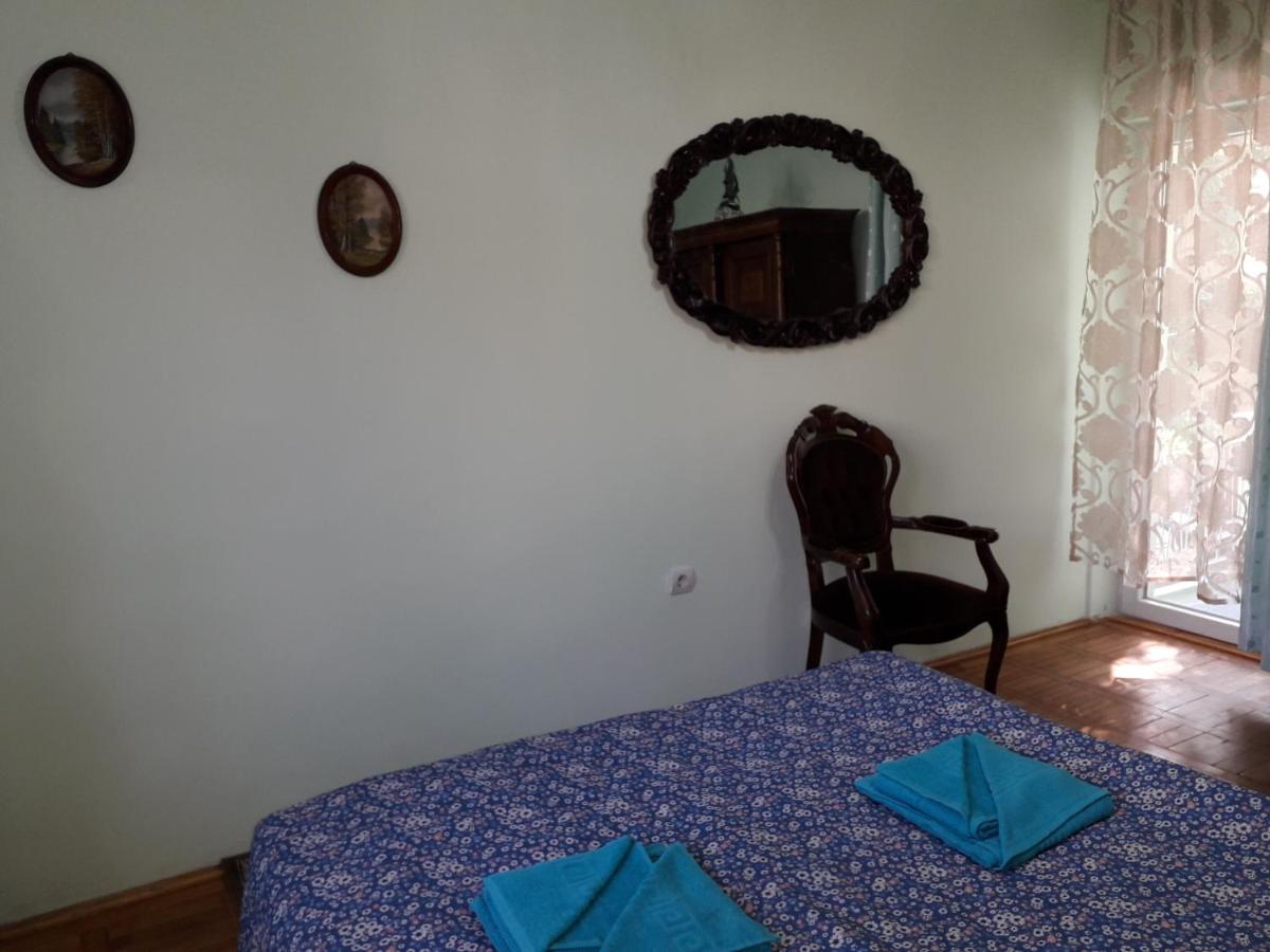 Cozy, Central 1-Bedroom Apartment In Timisoara, Romania Exterior photo