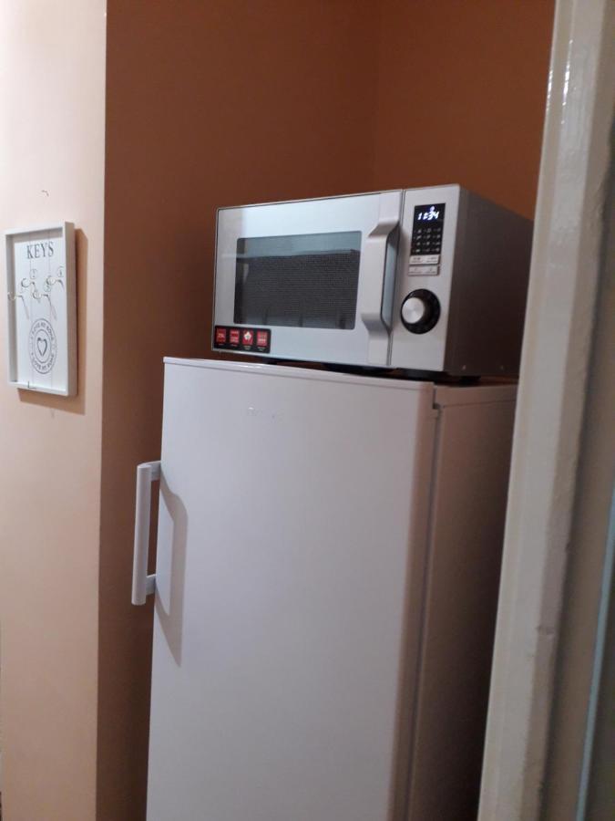 Cozy, Central 1-Bedroom Apartment In Timisoara, Romania Exterior photo